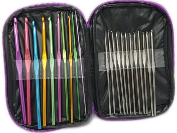 22 PIECE CROCHET HOOK SET IN ZIP UP POUCH – Vaalcraft Distributors