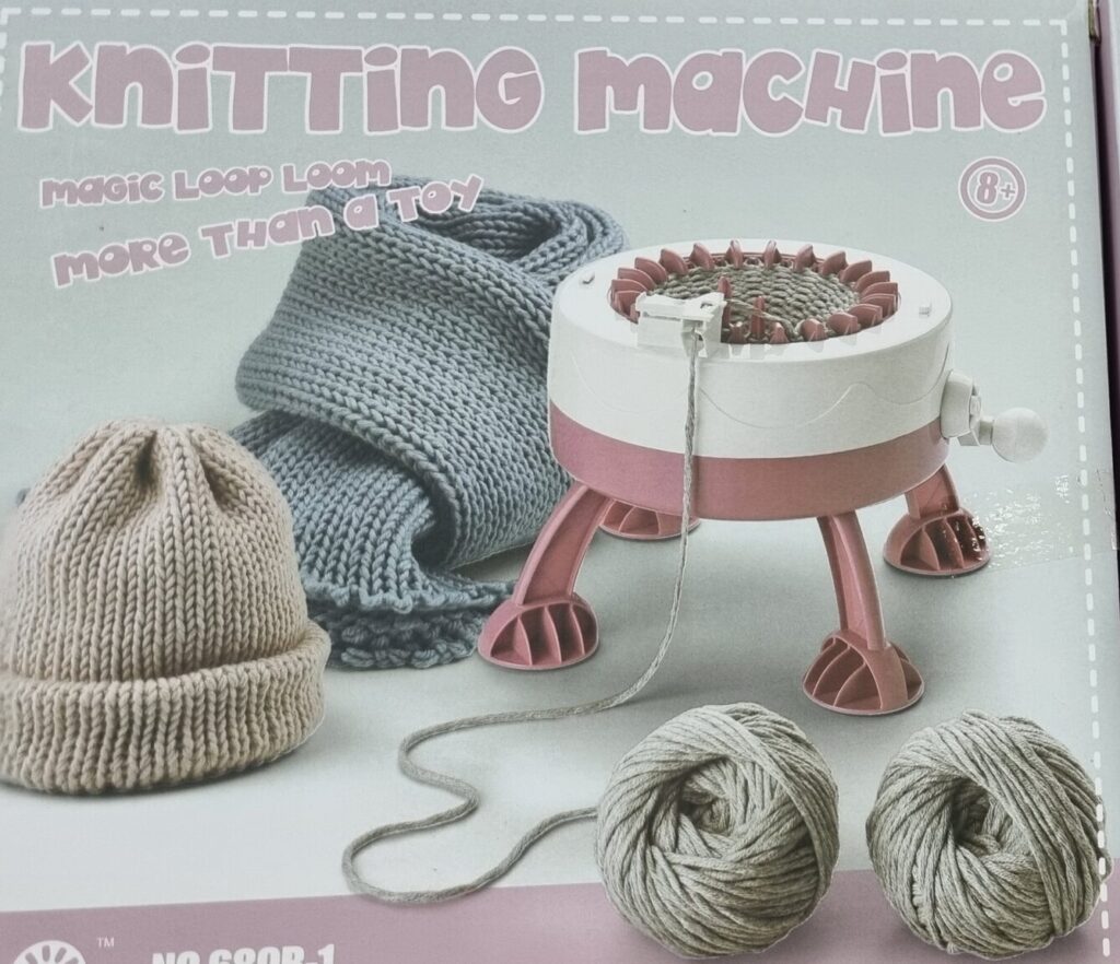 SENTRO KNITTING MACHINE 48 NEEDLES – Vaalcraft Distributors